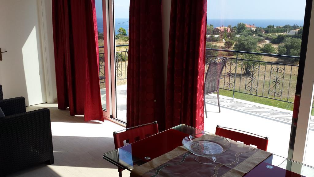 Eva Apartment Svoronata